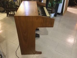 Órgano HAMMOND SOUNDER | Requiere revisión