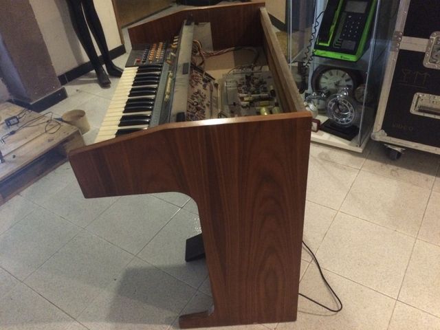 Órgano HAMMOND SOUNDER | Requiere revisión
