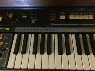 Órgano HAMMOND SOUNDER | Requiere revisión