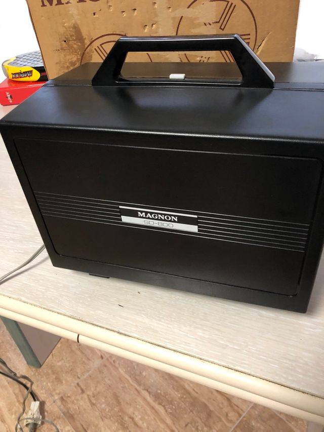 Proyector magnon sd 800.