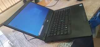 DELL 5480  I5 7300U 8 RAM 256 SSD