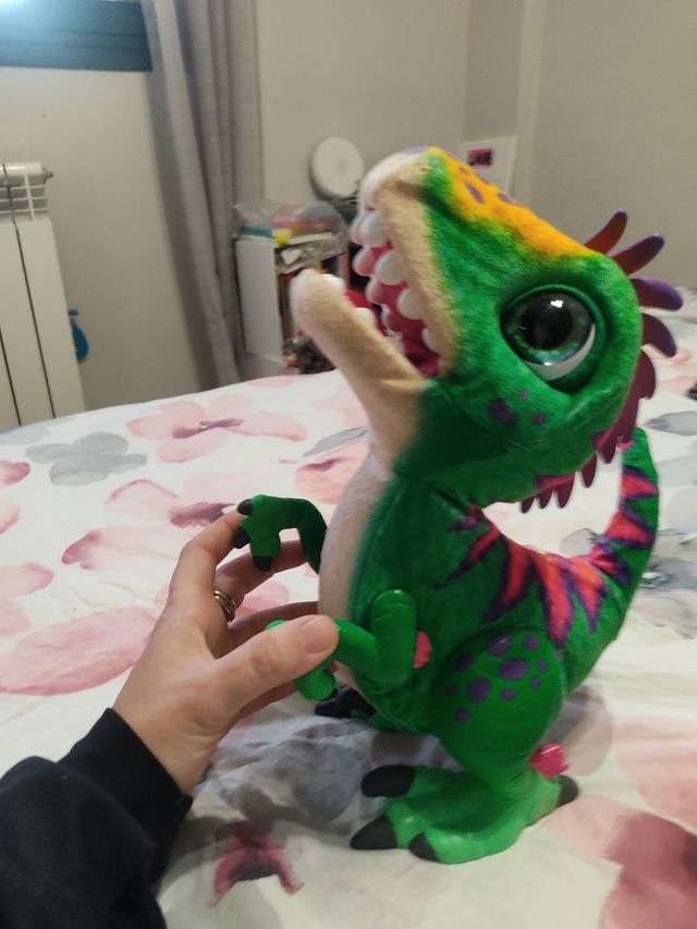 Dinosaurio TREX CON SONIDO Y MOVIMIENTO