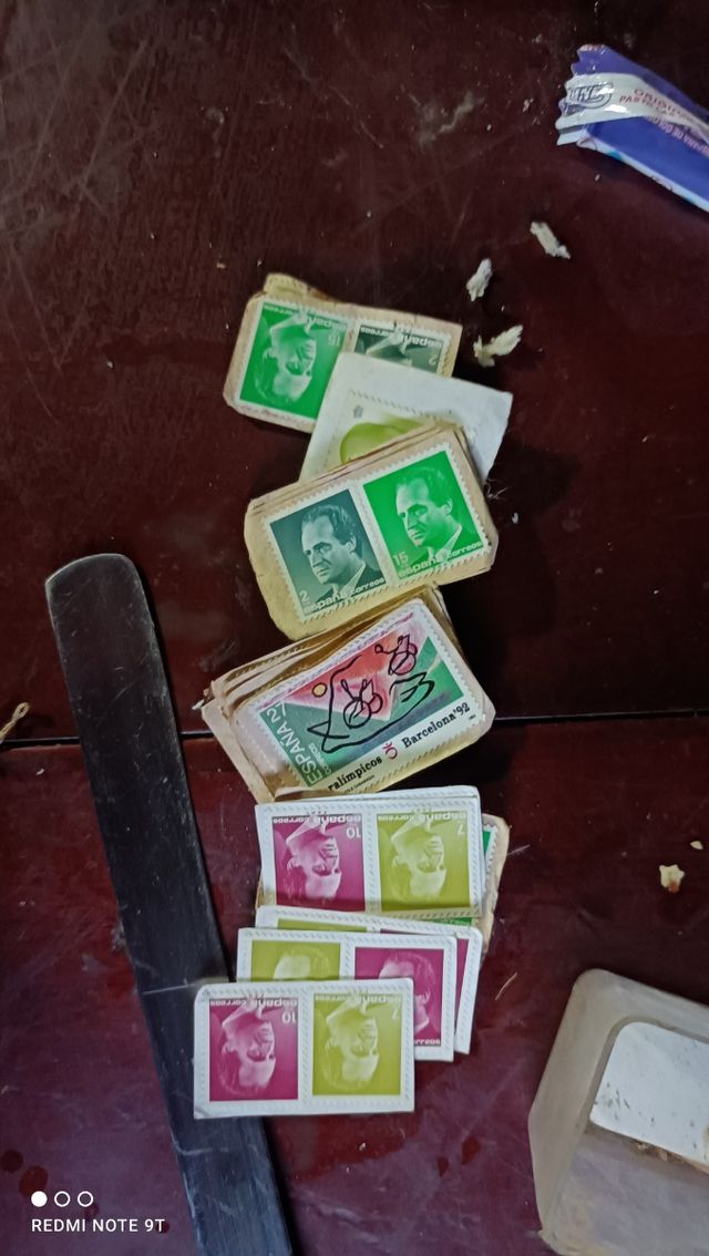 lote de sellos unos 70 sellos