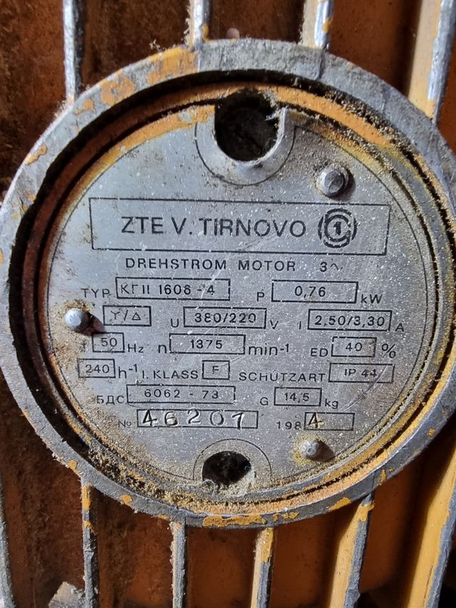 Polipasto Tirnovo de cadena eléctrico.