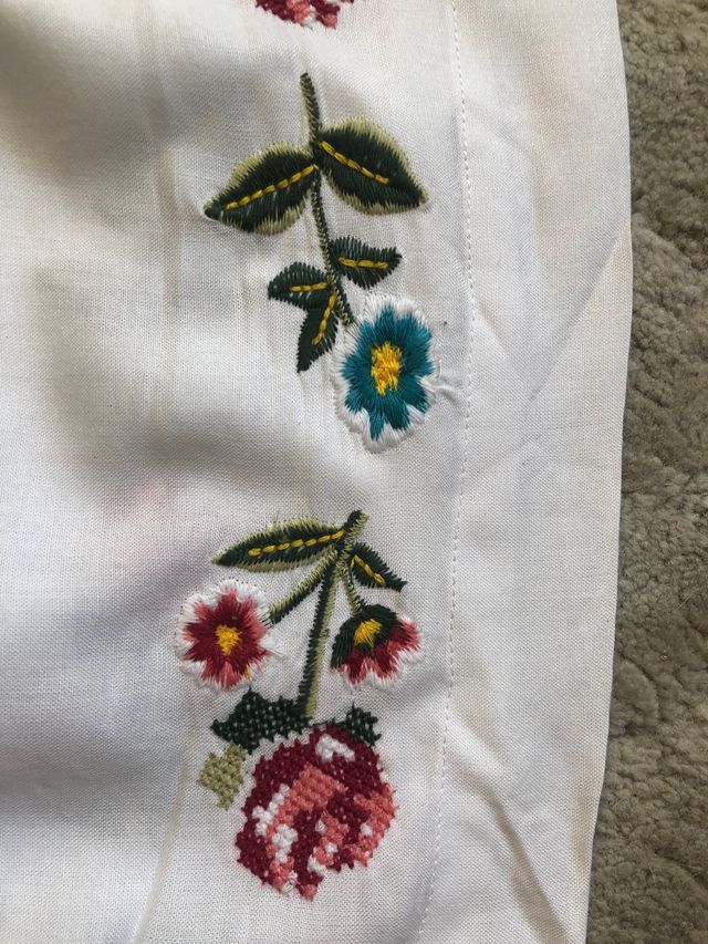 Vestido verano bordado Cortefiel talla L