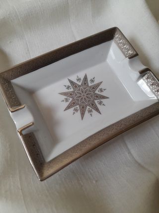 posacenere in porcellana bianca di Limoges frances