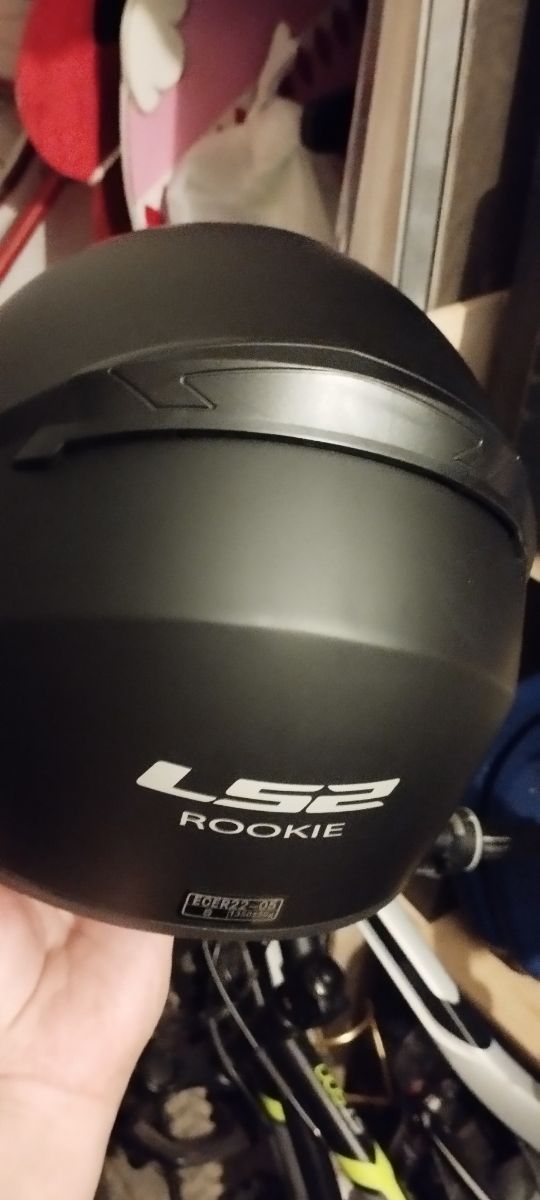 cascos integrales, los dos 90€