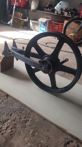 Basculante y llanta derbi variant