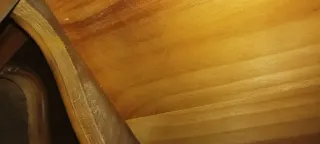 conjunto habitacion de madera y mármol.