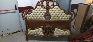 conjunto habitacion de madera y mármol.