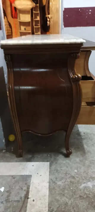 conjunto habitacion de madera y mármol.