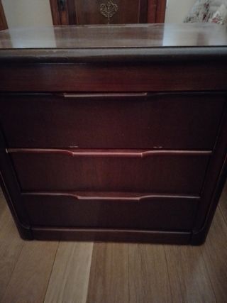 Mesilla o mesa auxiliar