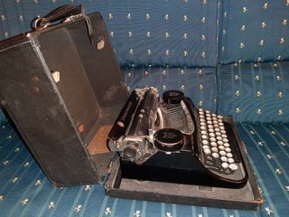 máquina de escribir underwood antigua