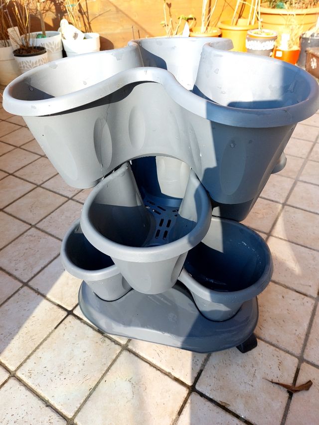 carrello supporto per piante impilabili