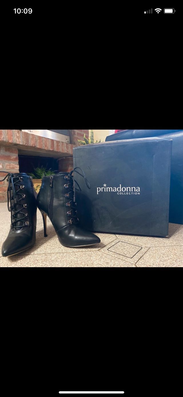 Stivaletto PrimaDonna Nero