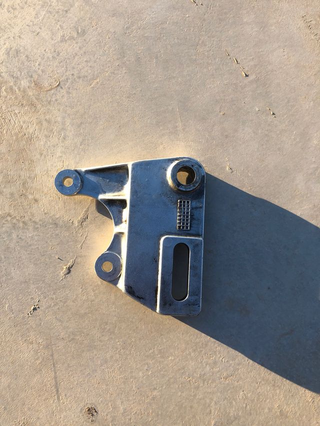 Pletina sujeción freno AJP