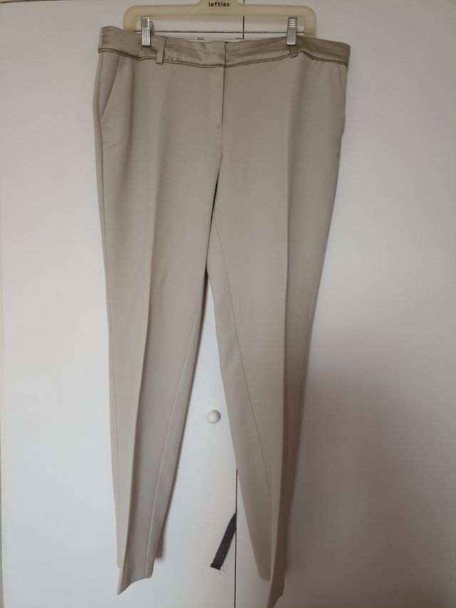 Pantalones beige