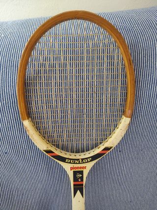 Raqueta Dunlop Junior.