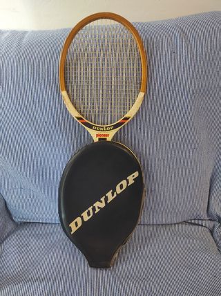 Raqueta Dunlop Junior.