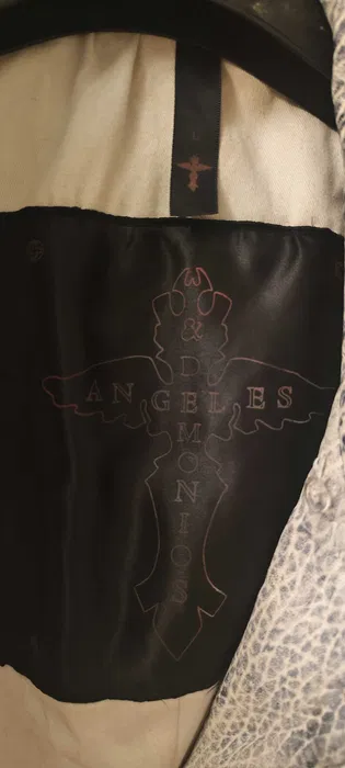 Casaco tigrado impecável marca Angeles y Demonios
