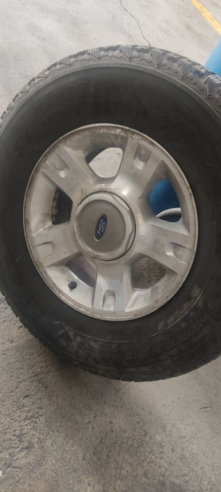 Llantas de Ford Explorer, R16 