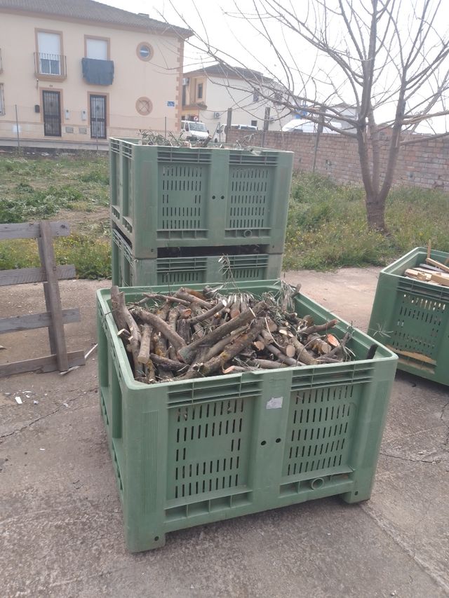 Leña barbacoa chimenea 700 kilos