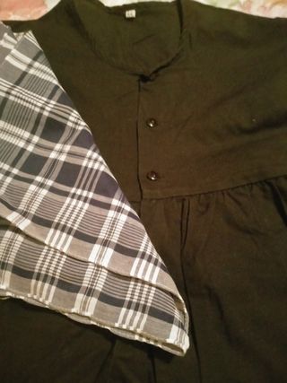 Blusón fallero y pañuelo a cuadros