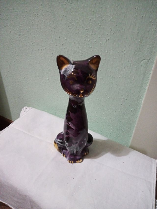 gatto in ceramica