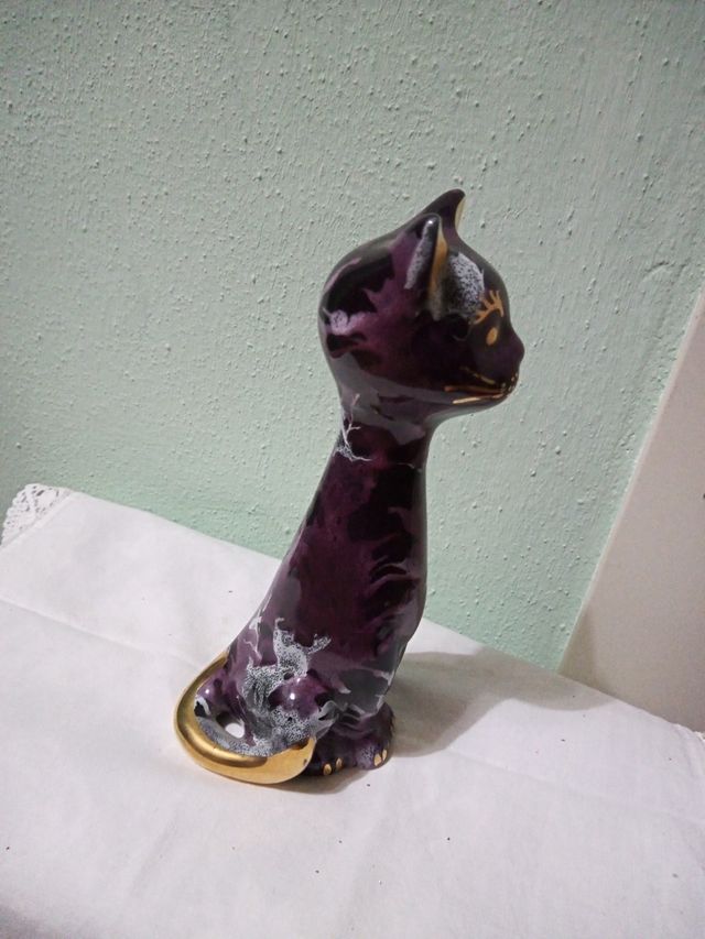 gatto in ceramica