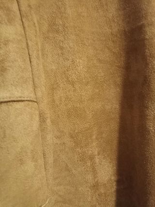 Vestido Tela Estilo antelina. Escote cremallera. A