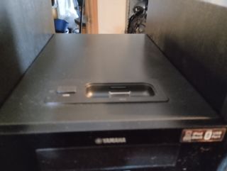YAMAHA CRX  330, CON ALTAVOCES