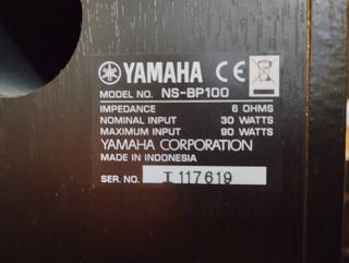 YAMAHA CRX  330, CON ALTAVOCES