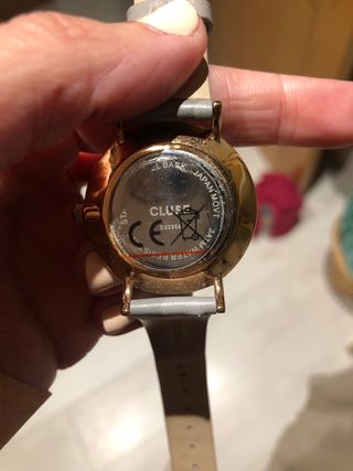 Reloj cluse gris