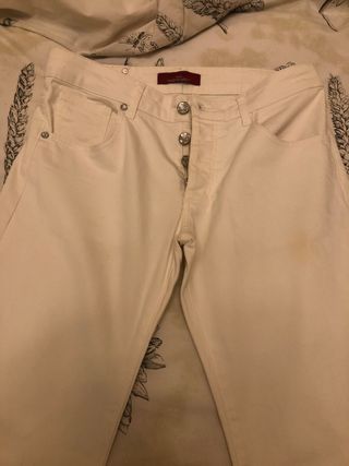 Pantalones básicos blancos Zara Man talla 40