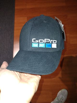 Gorra GoPro nueva con etiquetas