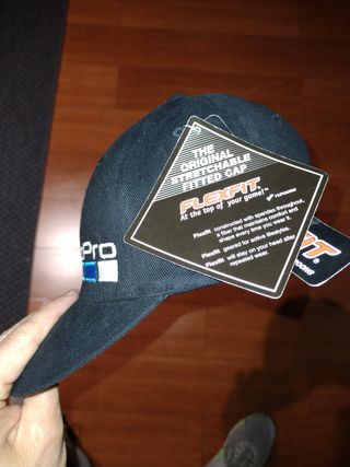Gorra GoPro nueva con etiquetas