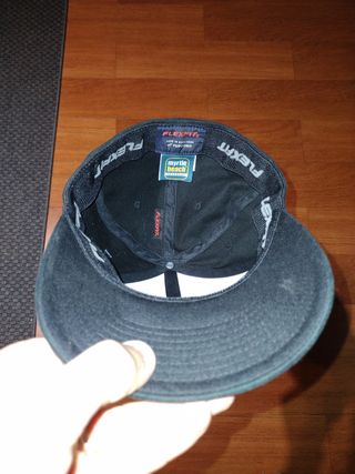 Gorra GoPro nueva con etiquetas