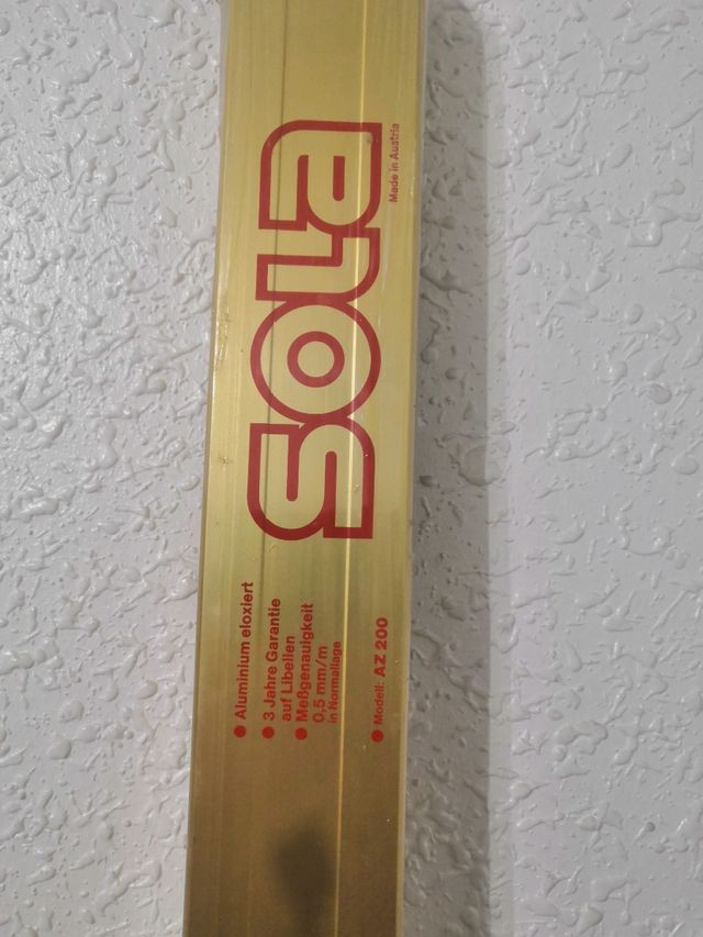 Nivel de 2 metros de burbuja Sola Az 200