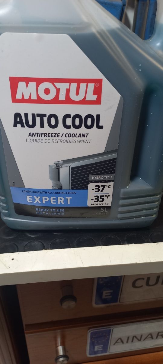 anticongelante motul azul