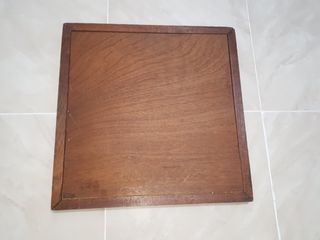 Ajedrez muy antiguo de azulejo y madera