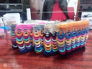4 Monederos artesanales 