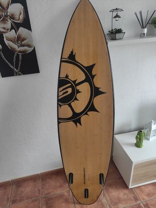 Tabla kitesurf. slingshot