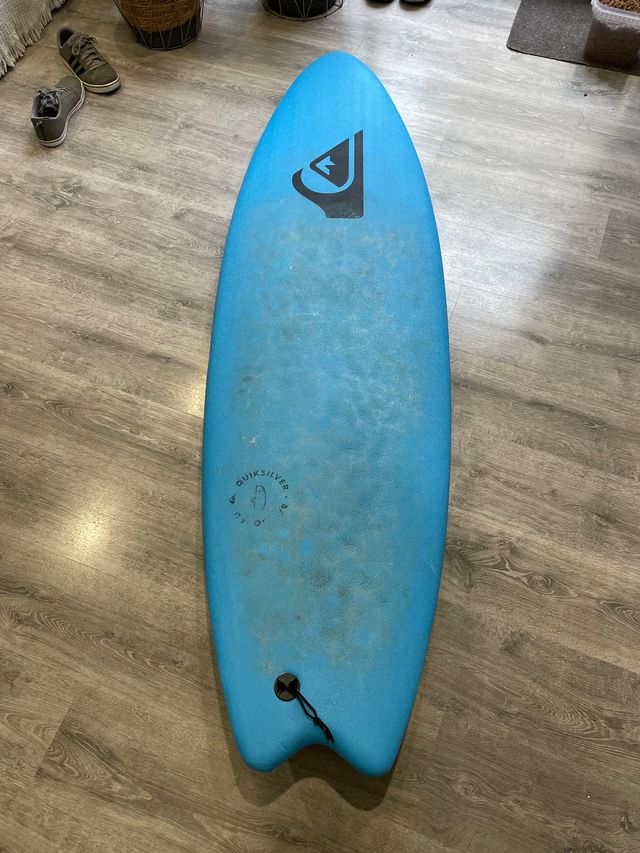Tabla surf quicksilver corcho de segunda mano por 260 EUR en Gavà en