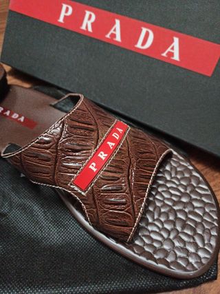 Chanclas Prada piel marrón.Sandalia T 41 Nuevas!! 