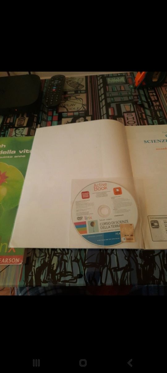 Libro di testo, corso di scienze della terra