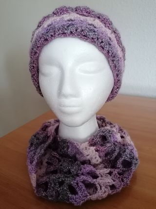 Bufanda y gorro a juego