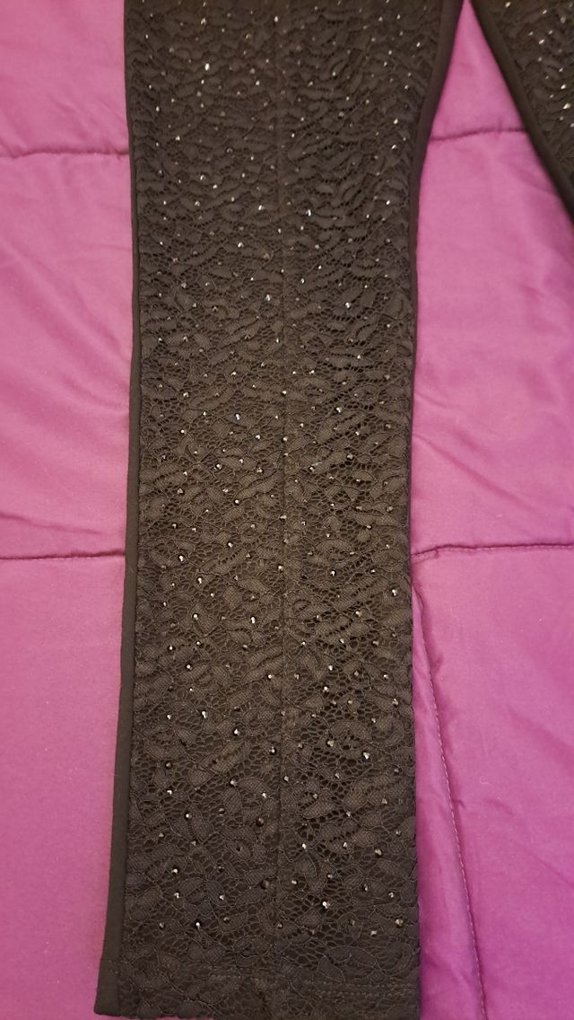Leggings con encaje y brillantes negros
