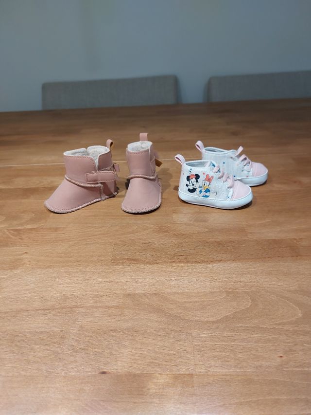 Botas y deportivas bebe 0-3meses.  A estrenar