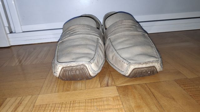 Sapatos Velez loafers em pele tamanho 43