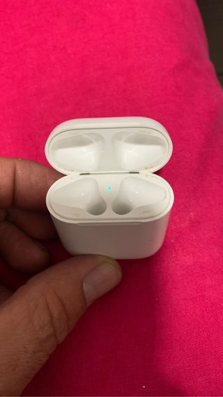 Estuché AirPods + caja original
